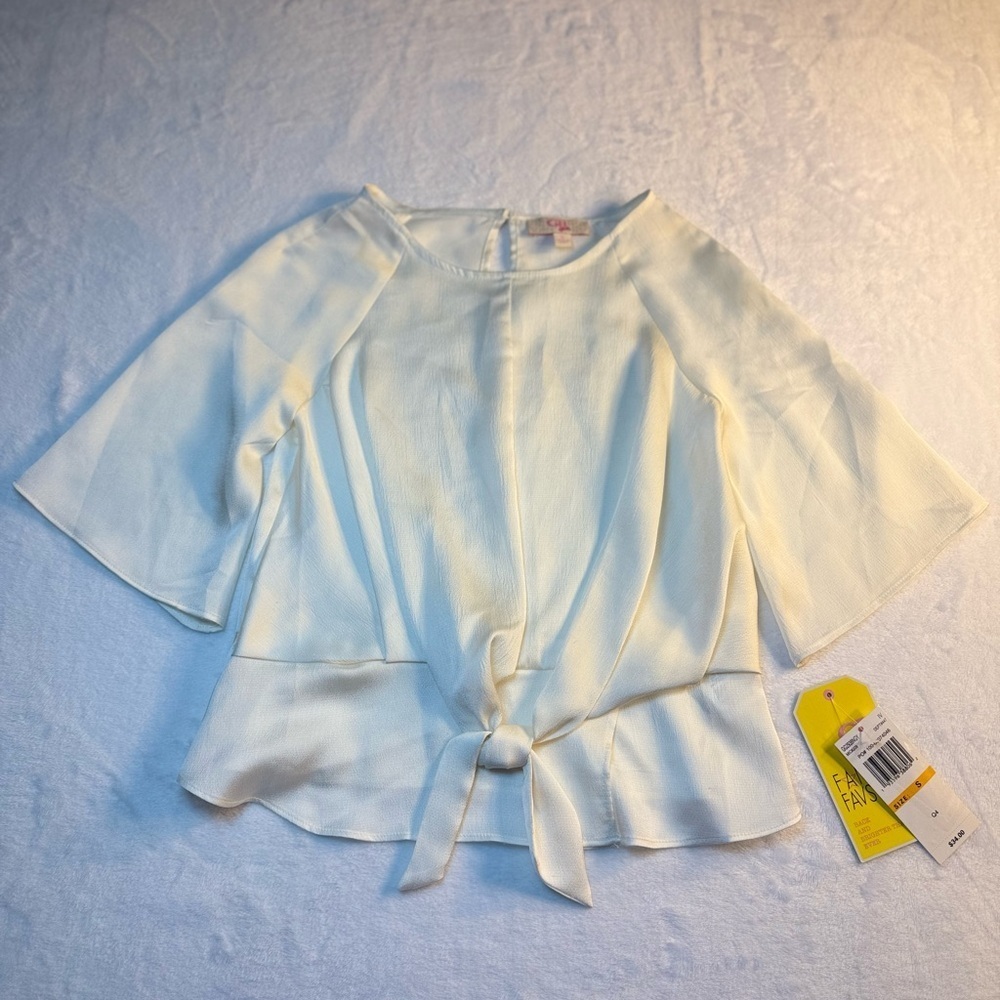 NWT Gianni Bini Girls Cream Tie-Front Blouse